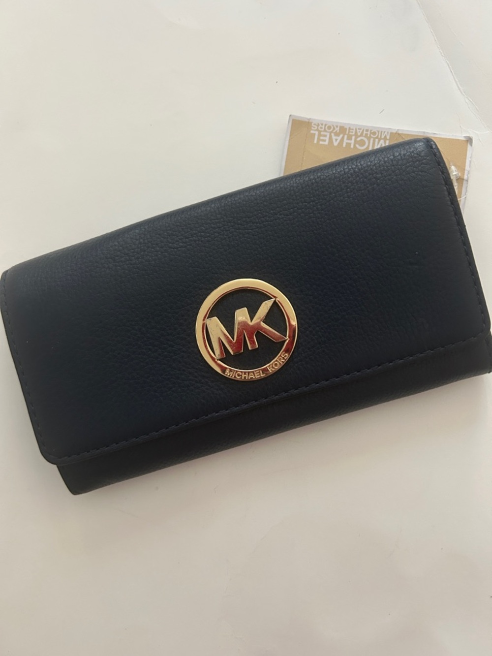 Michael Kors Fulton Carryall Leather Flap Wallet Navy Gold Logo NWT - Picture 2 of 9